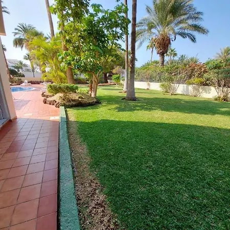 Holidays In Playa De Americas Appartement